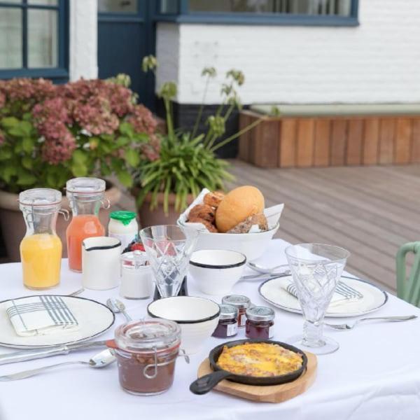 B&B De Vrijboom Kruisem 外观 照片